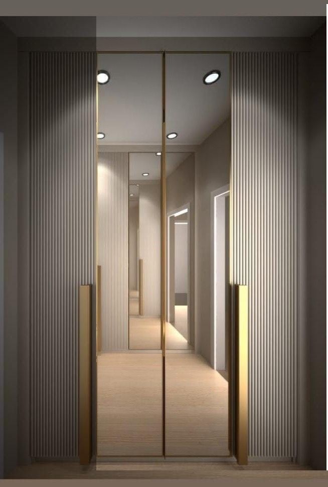 Aynalı Duvar Detaylı Beyaz Gardırop