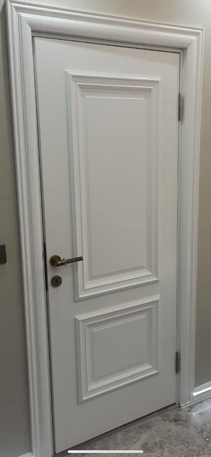 Beyaz Bronz Kollu Kapı