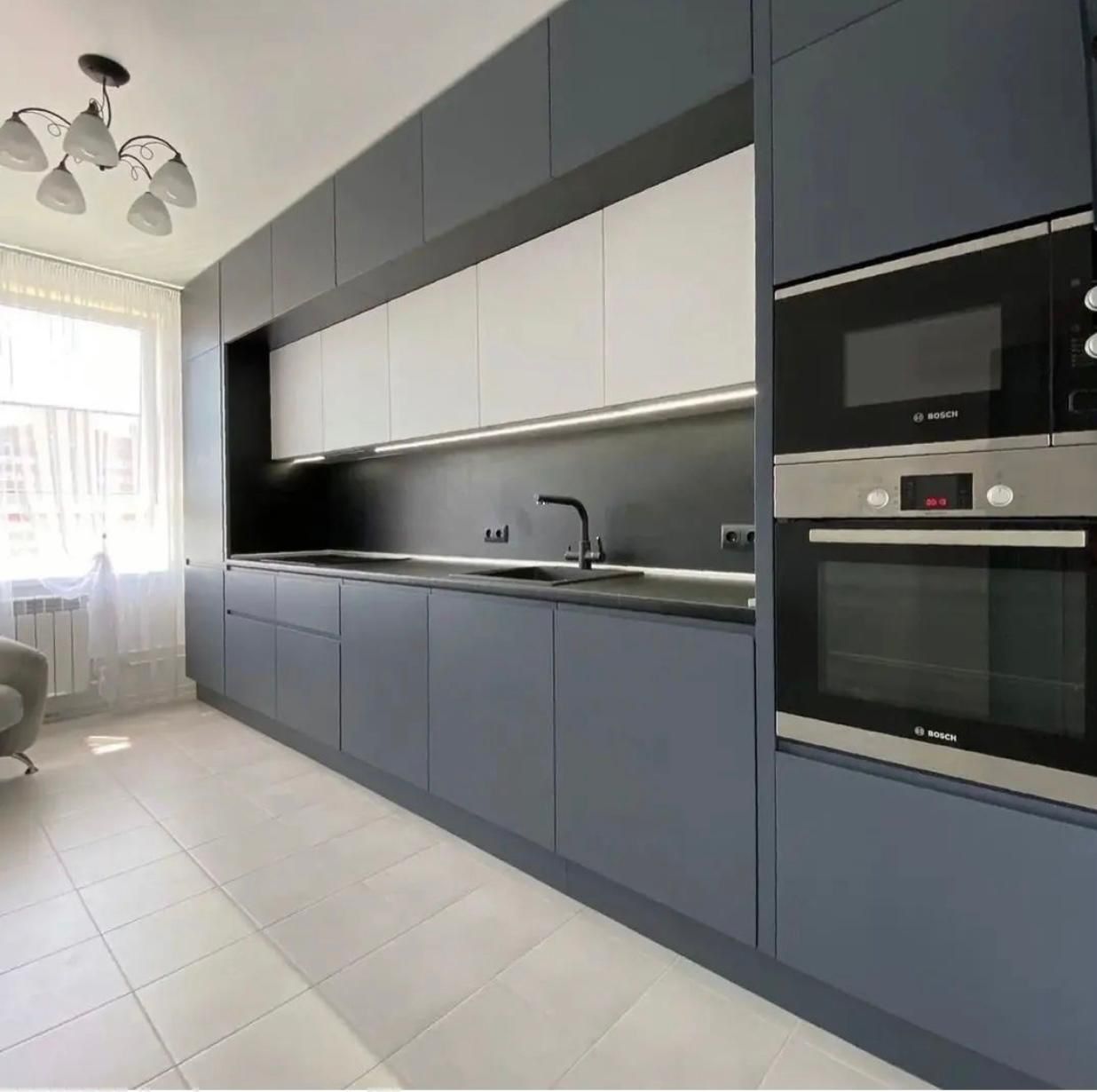 Antrasit ve Beyaz Modern Mutfak