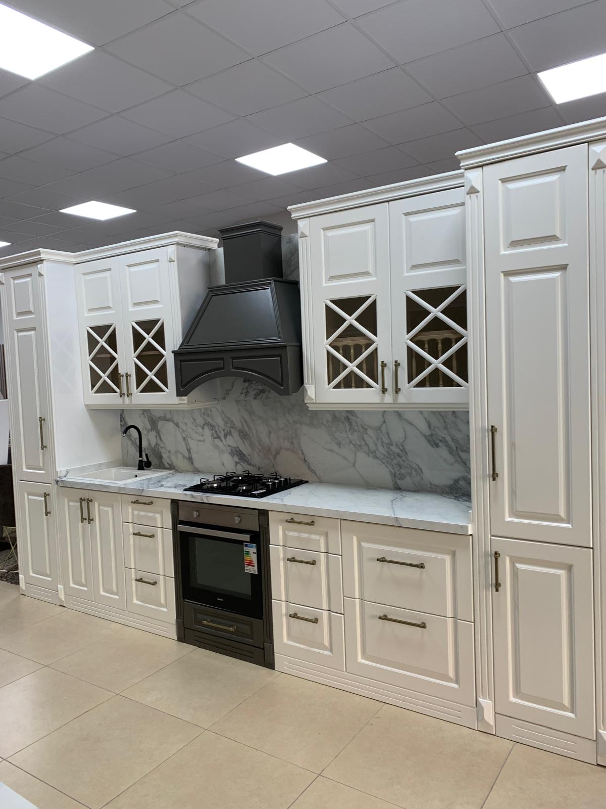 Ahşap ve Gri Modern Mutfak