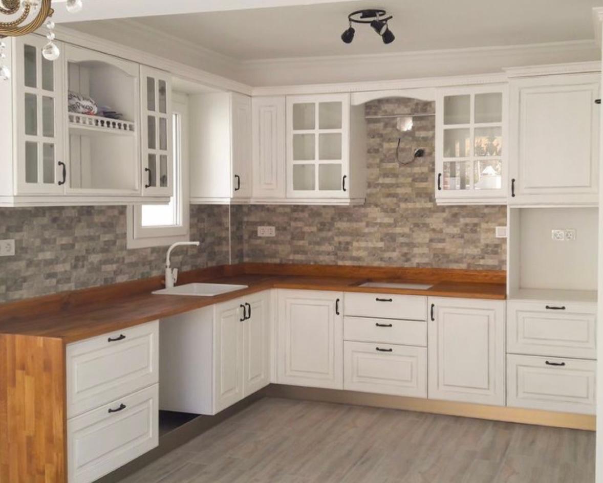 Ahşap ve Gri Modern Mutfak