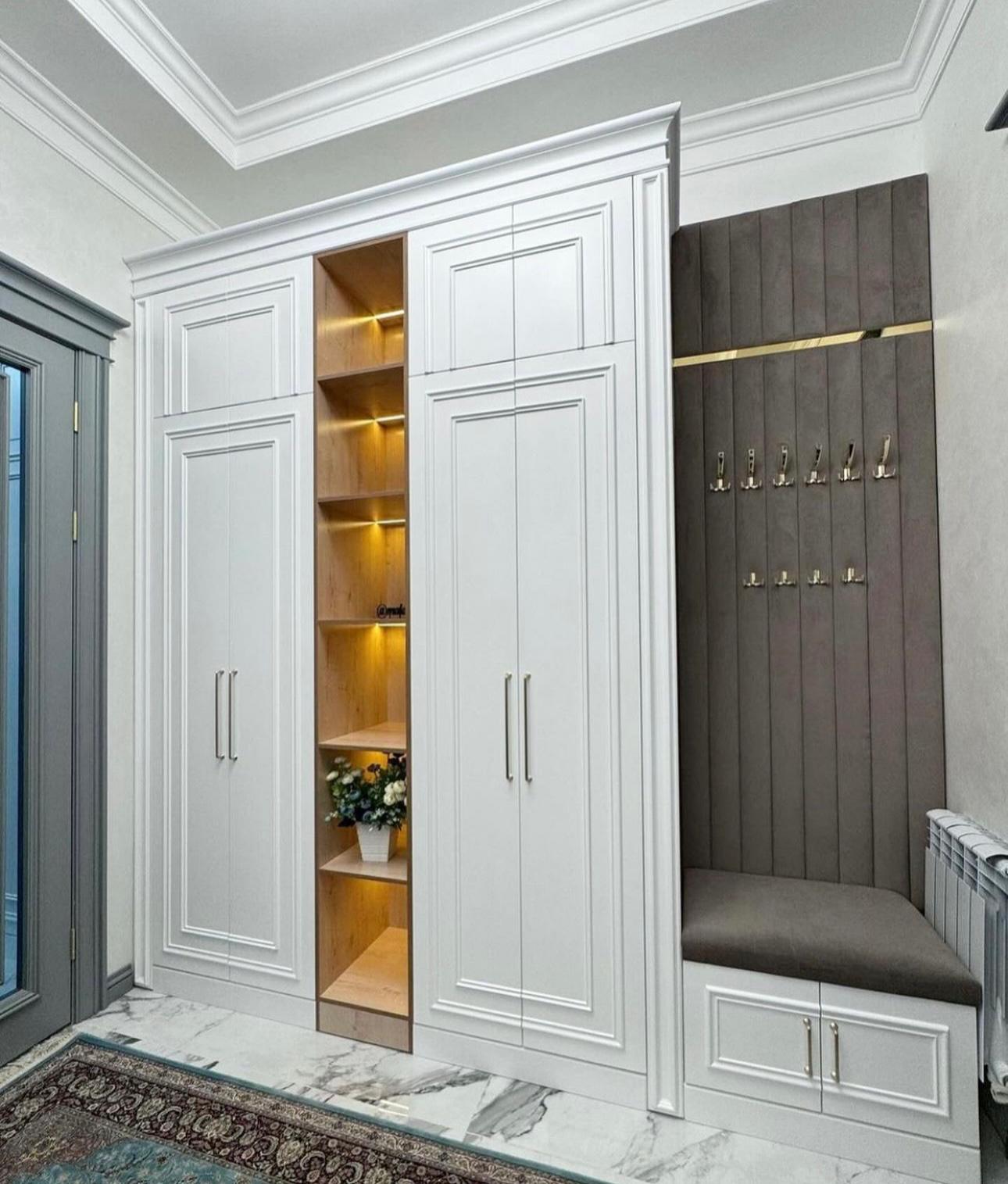 Tam Boy Aynalı Portmanto